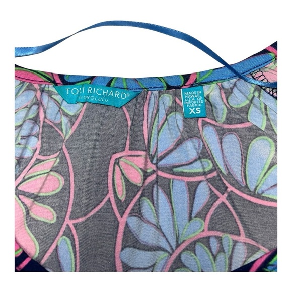 Tori Richard Honolulu Women’s XS Scoop Neck Cordoba Floral Printed Blouse Top - Picture 7 of 10